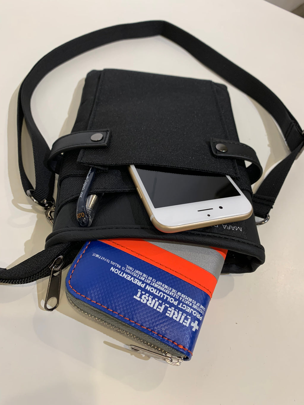 MFBG-108W　2WAYシザーバッグ